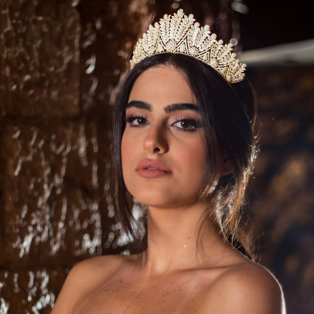Isabella Crown