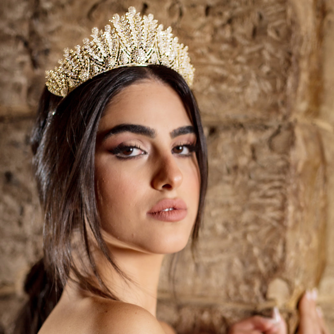 Isabella Crown