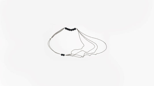 Oma Necklace