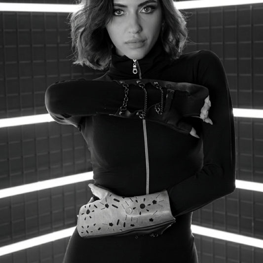 Kila Glove